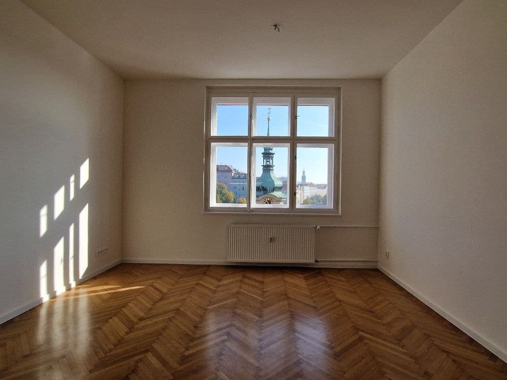 Prenájom bytu 2-izbový 50 m², Smolenská, Praha, Praha Prenájom bytu 2-izbový 50 m², Smolenská, Praha, Praha