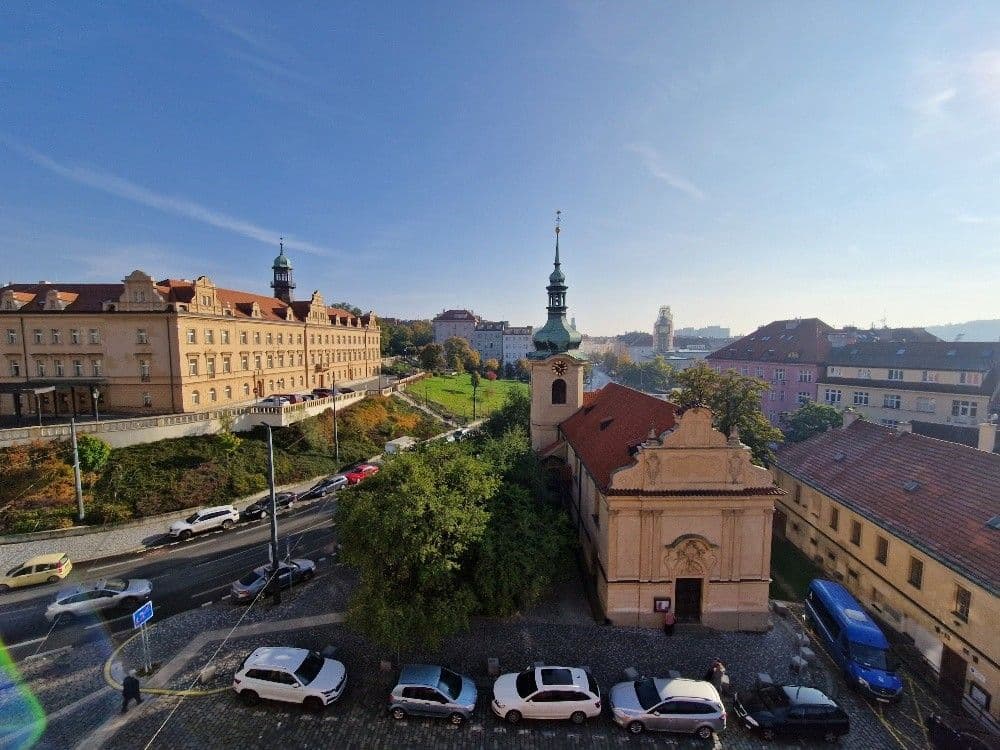 Prenájom bytu 2-izbový 50 m², Smolenská, Praha, Praha Prenájom bytu 2-izbový 50 m², Smolenská, Praha, Praha