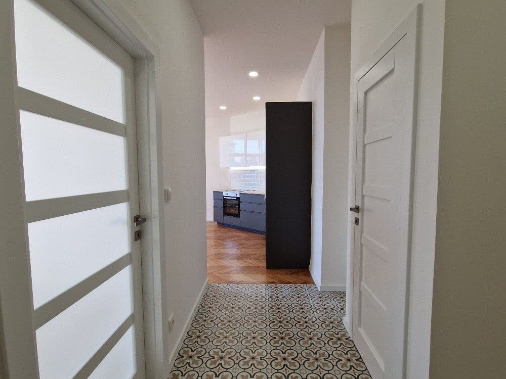 Prenájom bytu 2-izbový 50 m², Smolenská, Praha, Praha Prenájom bytu 2-izbový 50 m², Smolenská, Praha, Praha