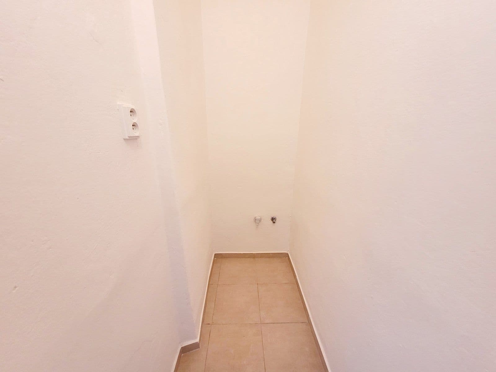 Prenájom bytu 2-izbový 55 m², Beethovenova, Havířov, Moravskoslezský kraj Prenájom bytu 2-izbový 55 m², Beethovenova, Havířov, Moravskoslezský kraj