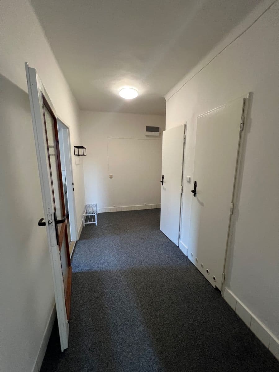 Prenájom bytu 2-izbový 60 m², Slovanská alej, Plzeň, Plzeňský kraj Prenájom bytu 2-izbový 60 m², Slovanská alej, Plzeň, Plzeňský kraj