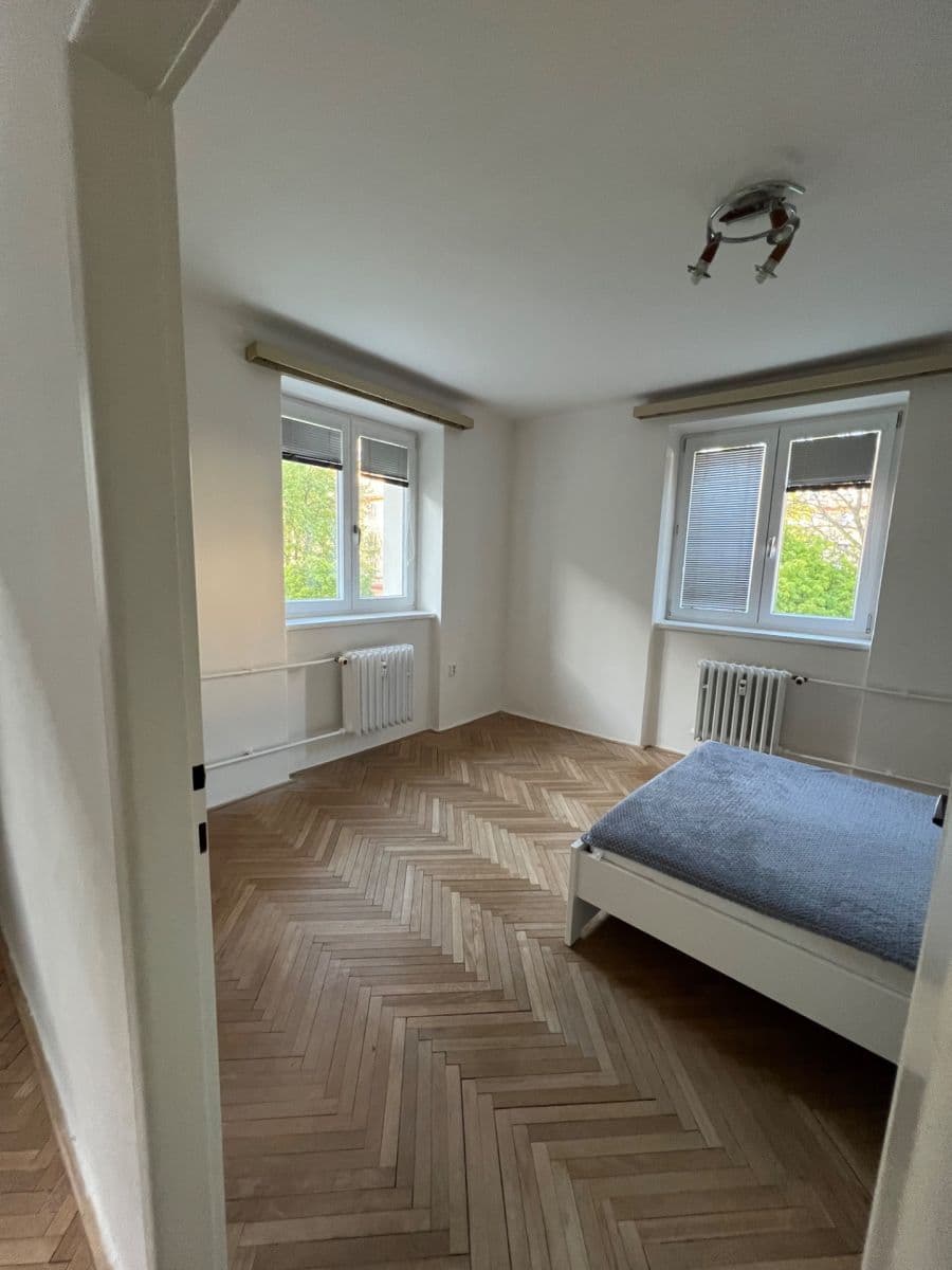 Prenájom bytu 2-izbový 60 m², Slovanská alej, Plzeň, Plzeňský kraj Prenájom bytu 2-izbový 60 m², Slovanská alej, Plzeň, Plzeňský kraj