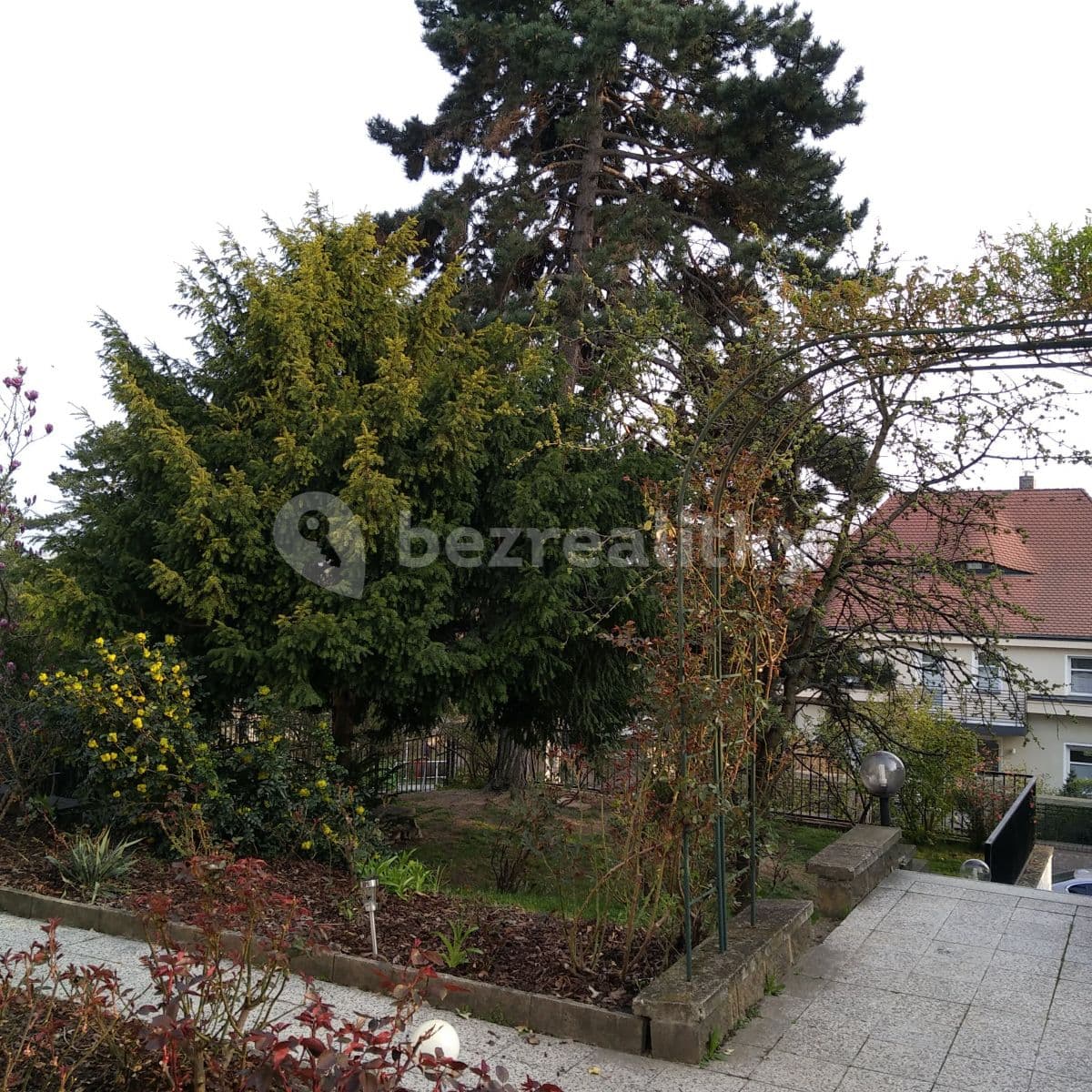 Prenájom bytu 2-izbový 48 m², Nad Kazankou, Praha, Praha Prenájom bytu 2-izbový 48 m², Nad Kazankou, Praha, Praha