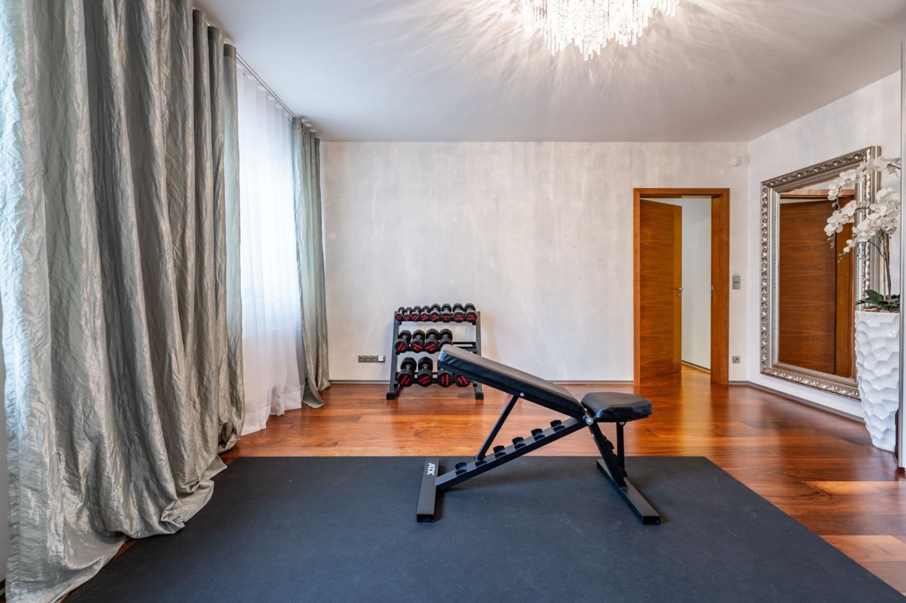 Predaj bytu 6-izbový 420 m², Růžová, Valtice, Jihomoravský kraj Predaj bytu 6-izbový 420 m², Růžová, Valtice, Jihomoravský kraj