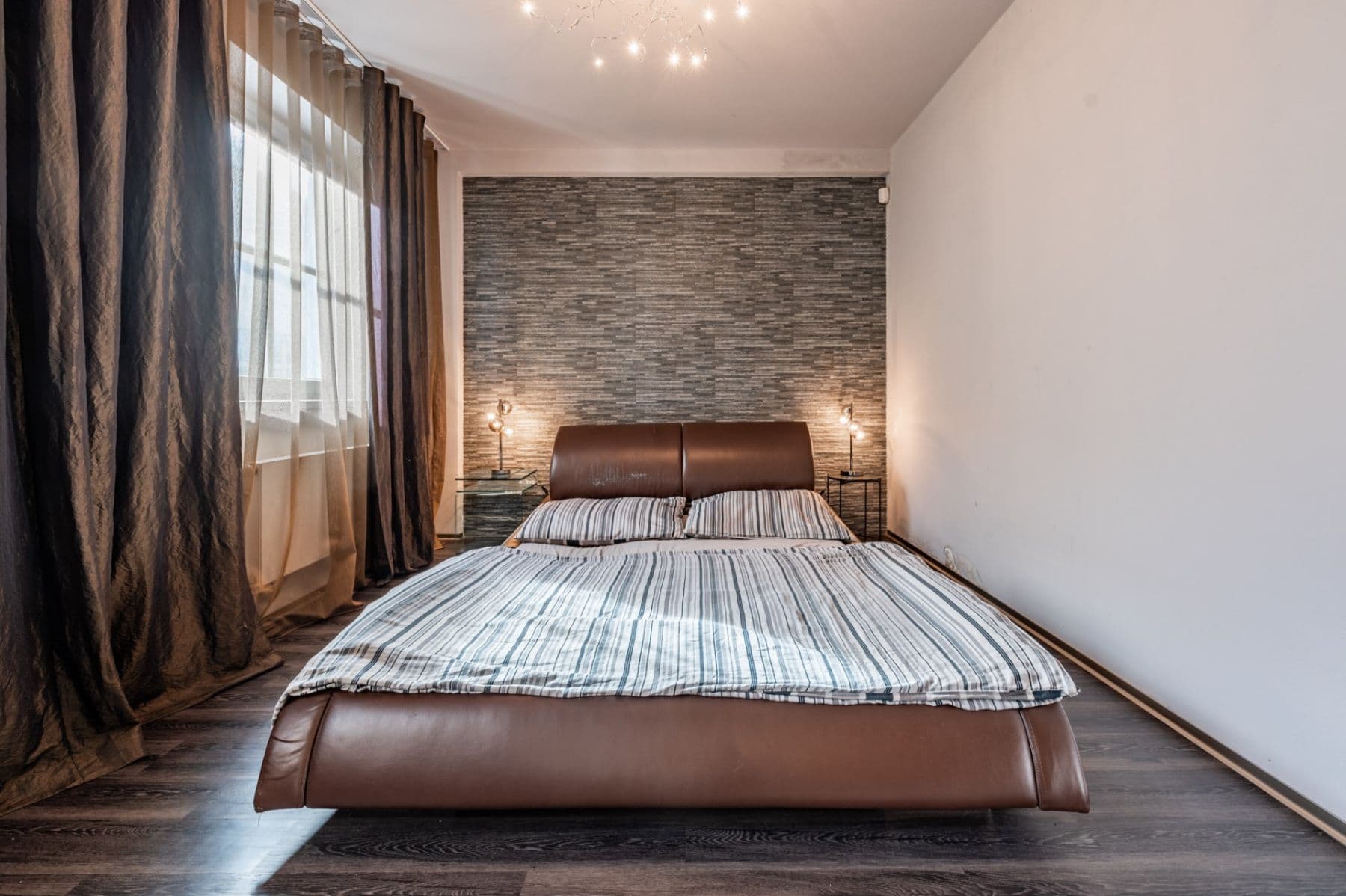 Predaj bytu 6-izbový 420 m², Růžová, Valtice, Jihomoravský kraj Predaj bytu 6-izbový 420 m², Růžová, Valtice, Jihomoravský kraj