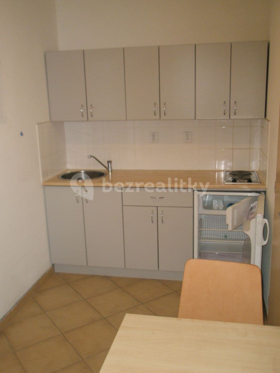 Prenájom bytu 2-izbový 30 m², Havlíčkova, Jihlava, Kraj Vysočina Prenájom bytu 2-izbový 30 m², Havlíčkova, Jihlava, Kraj Vysočina