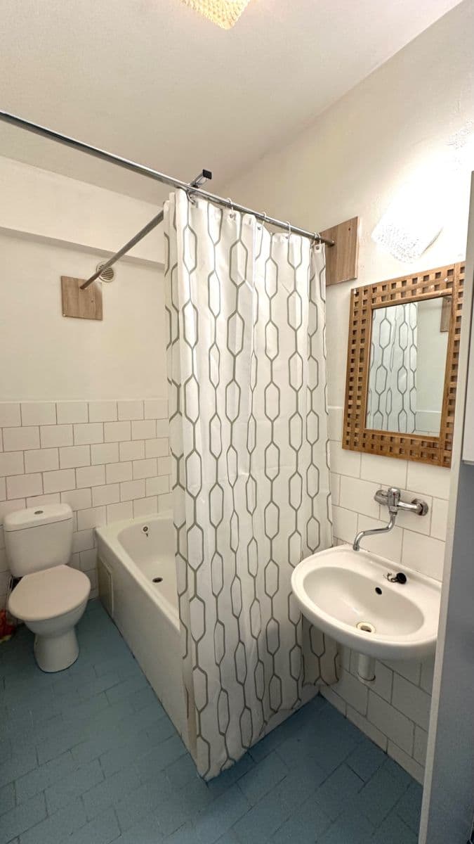 Prenájom bytu 1-izbový 37 m², Masarykova, Ústí nad Labem, Ústecký kraj Prenájom bytu 1-izbový 37 m², Masarykova, Ústí nad Labem, Ústecký kraj