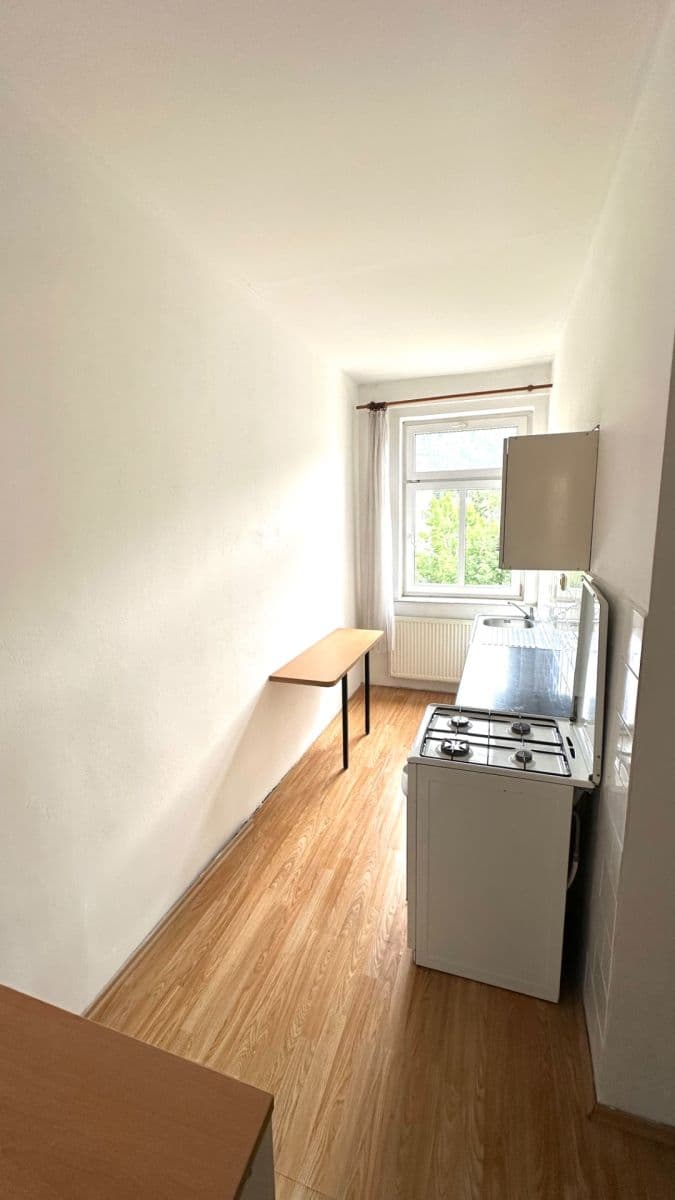 Prenájom bytu 1-izbový 37 m², Masarykova, Ústí nad Labem, Ústecký kraj Prenájom bytu 1-izbový 37 m², Masarykova, Ústí nad Labem, Ústecký kraj
