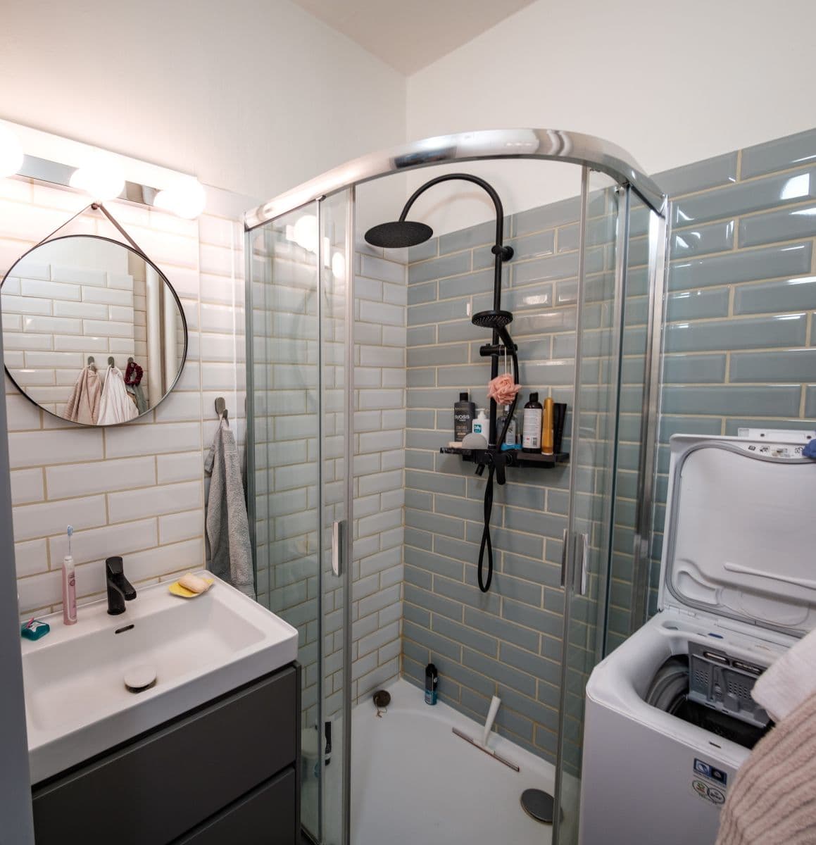 Prenájom bytu 2-izbový 61 m², Ruská, Praha, Praha Prenájom bytu 2-izbový 61 m², Ruská, Praha, Praha