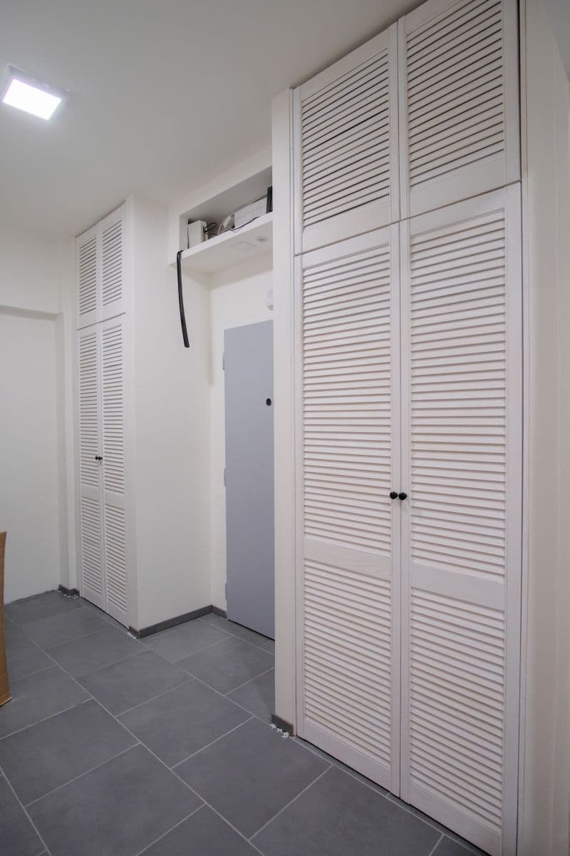 Prenájom bytu 2-izbový 61 m², Ruská, Praha, Praha Prenájom bytu 2-izbový 61 m², Ruská, Praha, Praha