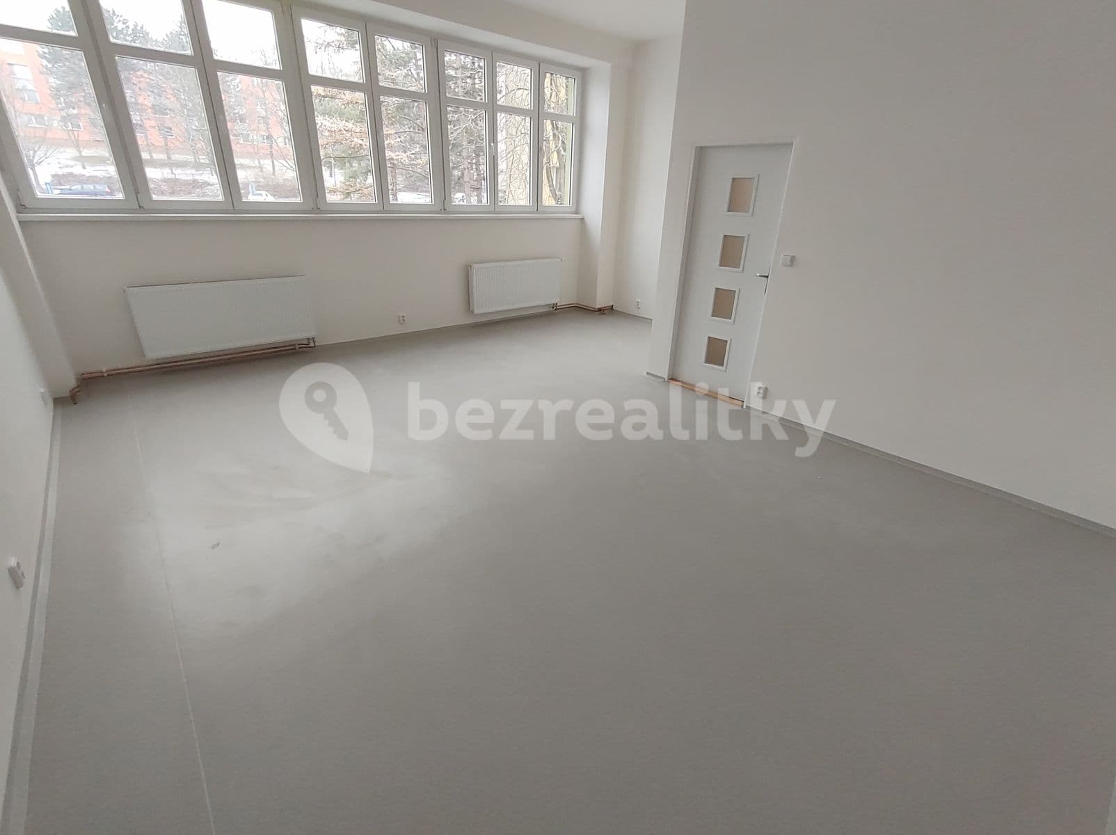 Prenájom bytu 3-izbový 101 m², Hrubínova, Litoměřice, Ústecký kraj Prenájom bytu 3-izbový 101 m², Hrubínova, Litoměřice, Ústecký kraj