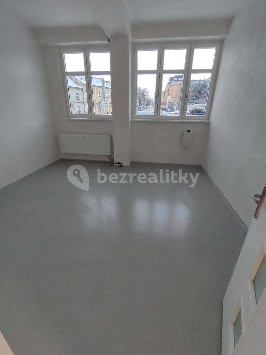 Prenájom bytu 3-izbový 101 m², Hrubínova, Litoměřice, Ústecký kraj Prenájom bytu 3-izbový 101 m², Hrubínova, Litoměřice, Ústecký kraj