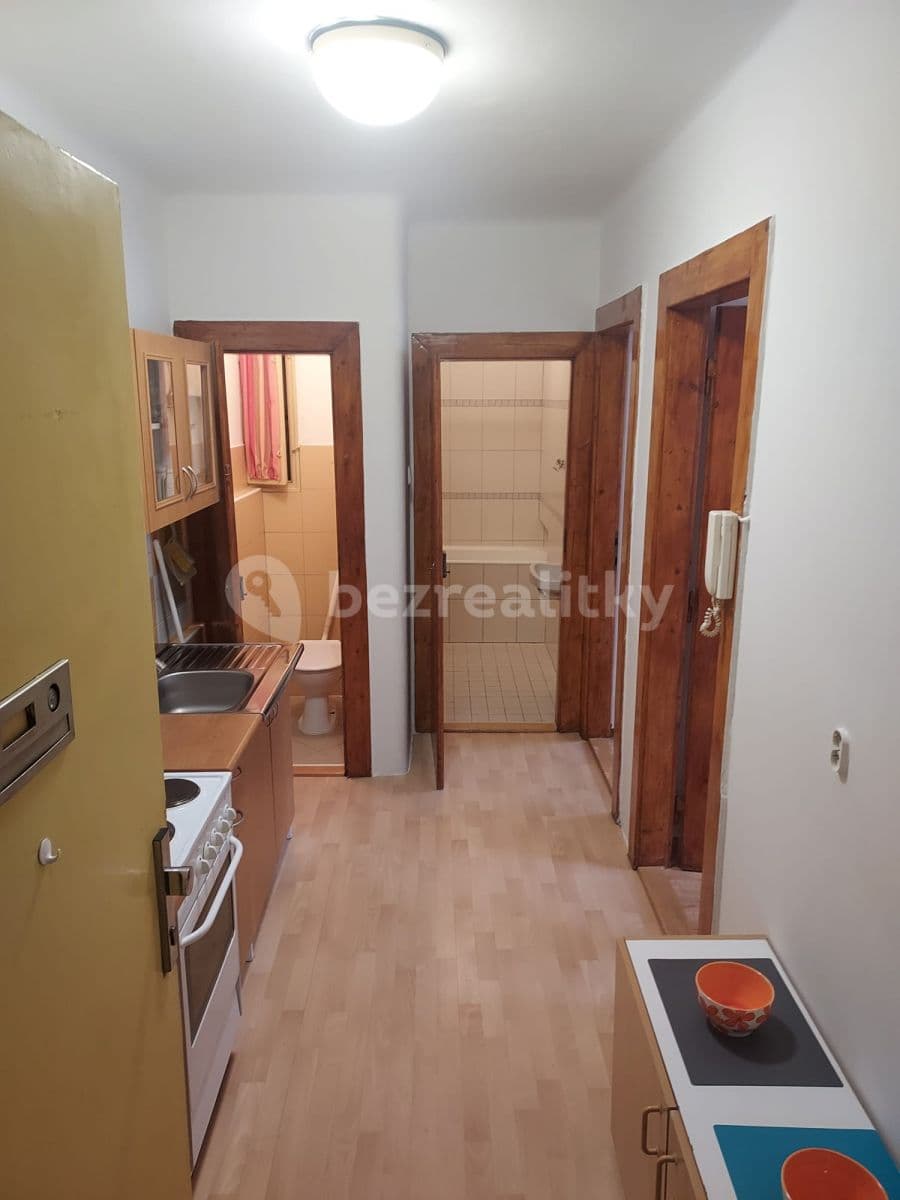 Prenájom bytu 2-izbový 44 m², Ke Krči, Praha, Praha Prenájom bytu 2-izbový 44 m², Ke Krči, Praha, Praha