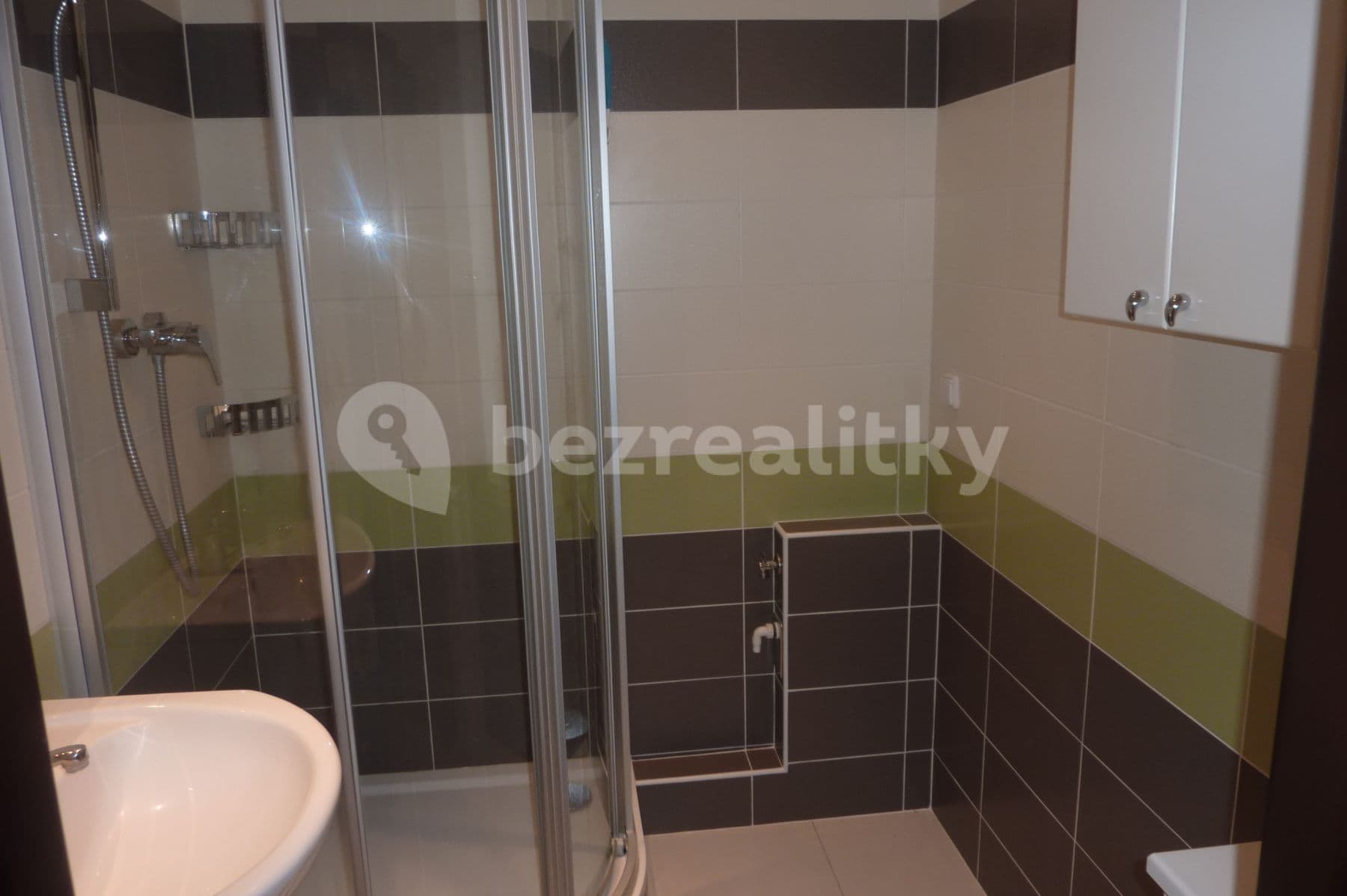 Prenájom bytu 3-izbový 70 m², Turnianska, Petržalka, Bratislavský kraj Prenájom bytu 3-izbový 70 m², Turnianska, Petržalka, Bratislavský kraj