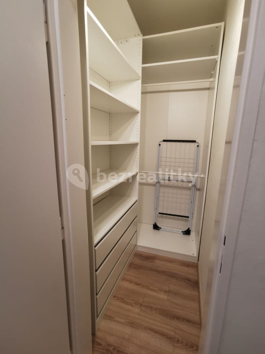 Prenájom bytu 1-izbový 39 m², Brno, Jihomoravský kraj Prenájom bytu 1-izbový 39 m², Brno, Jihomoravský kraj