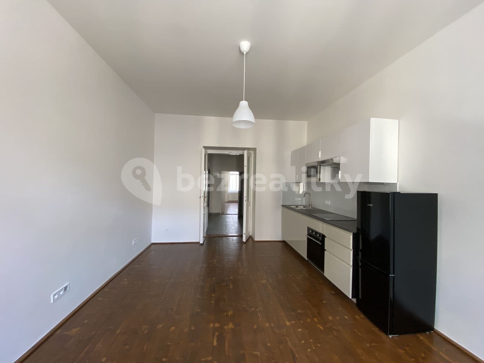 Prenájom bytu 1-izbový 45 m², Koněvova, Praha, Praha Prenájom bytu 1-izbový 45 m², Koněvova, Praha, Praha