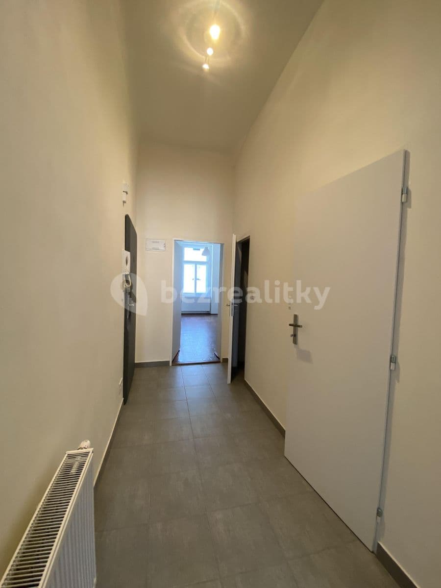 Prenájom bytu 1-izbový 45 m², Koněvova, Praha, Praha Prenájom bytu 1-izbový 45 m², Koněvova, Praha, Praha