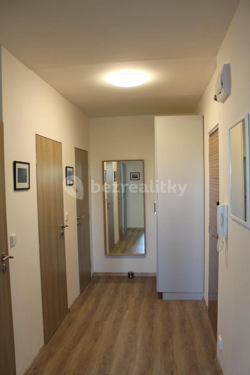 Prenájom bytu 3-izbový 68 m², Jeřábkova, Praha, Praha