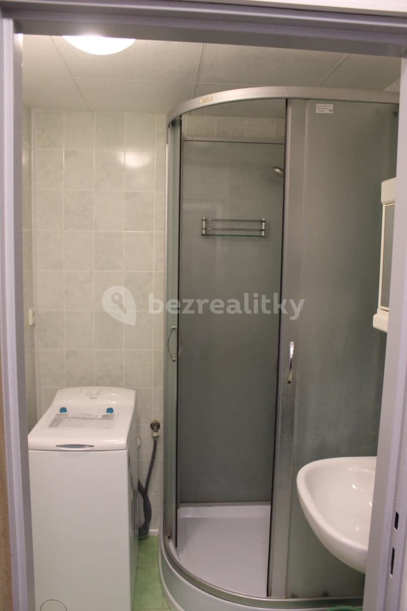Prenájom bytu 3-izbový 67 m², Jeřábkova, Praha, Praha Prenájom bytu 3-izbový 67 m², Jeřábkova, Praha, Praha