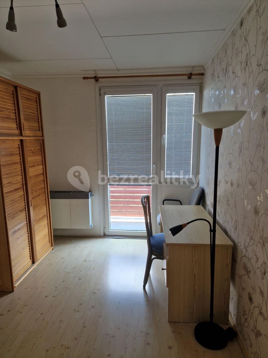 Prenájom bytu 3-izbový 72 m², Praha, Praha Prenájom bytu 3-izbový 72 m², Praha, Praha