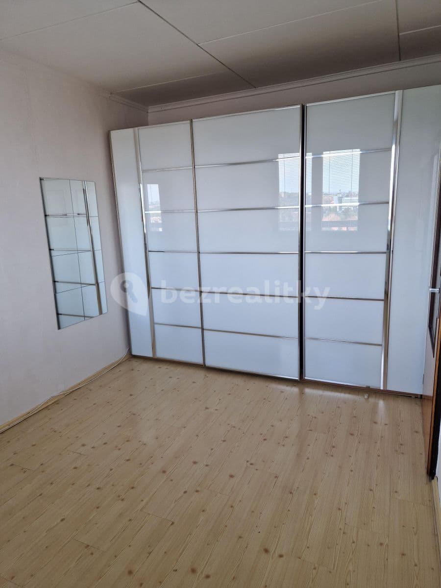 Prenájom bytu 3-izbový 72 m², Praha, Praha Prenájom bytu 3-izbový 72 m², Praha, Praha