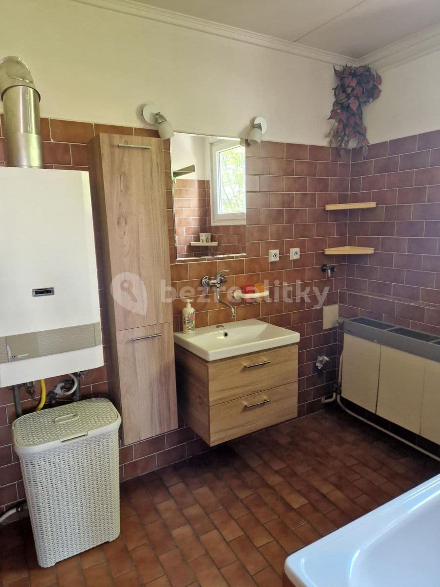 Prenájom bytu 3-izbový 72 m², Praha, Praha Prenájom bytu 3-izbový 72 m², Praha, Praha