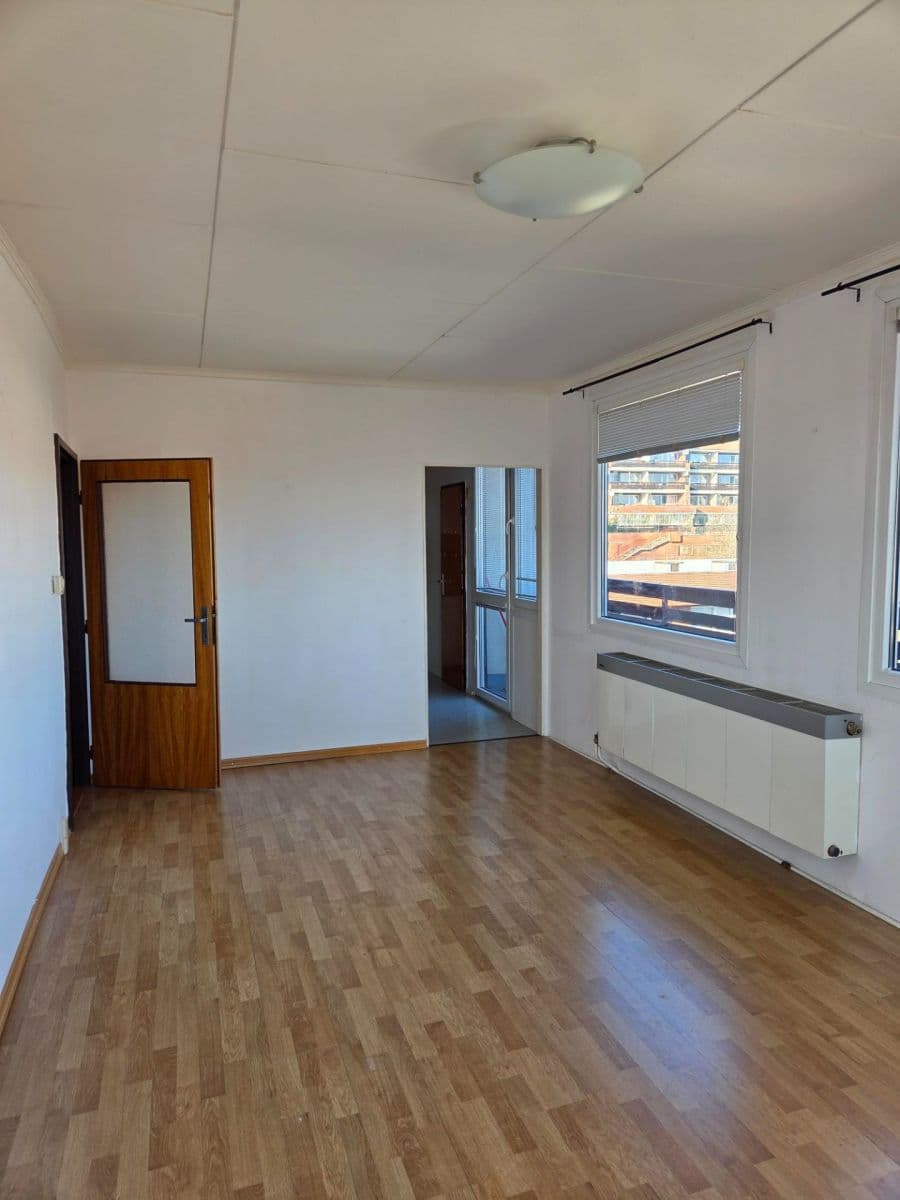 Prenájom bytu 3-izbový 72 m², Praha, Praha Prenájom bytu 3-izbový 72 m², Praha, Praha