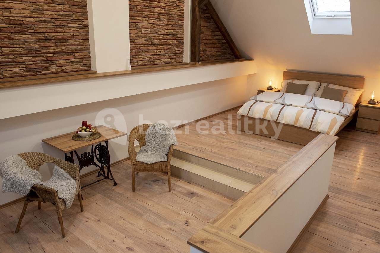 Prenájom rekreačného objektu, Uherčice, Jihomoravský kraj Prenájom rekreačného objektu, Uherčice, Jihomoravský kraj