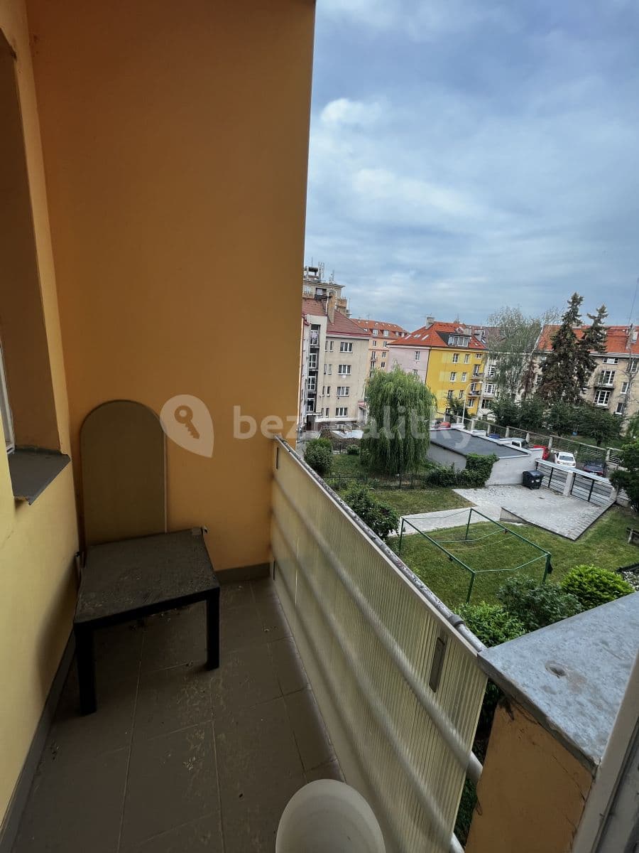 Prenájom bytu 1-izbový 29 m², U Družstva Ideál, Praha, Praha Prenájom bytu 1-izbový 29 m², U Družstva Ideál, Praha, Praha