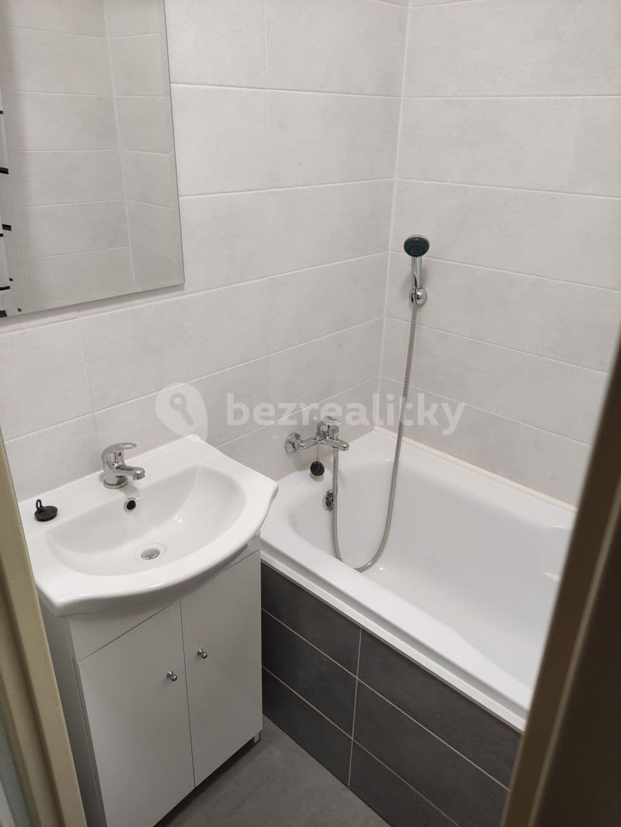 Prenájom bytu 2-izbový 55 m², Vítězslava Nezvala, Most, Ústecký kraj Prenájom bytu 2-izbový 55 m², Vítězslava Nezvala, Most, Ústecký kraj