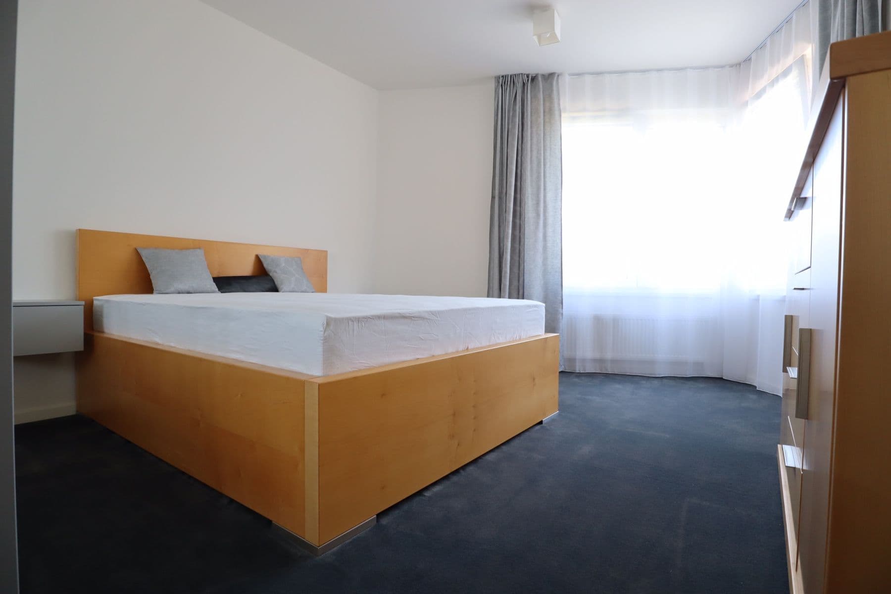 Prenájom bytu 3-izbový 85 m², Švehlova, Praha, Praha Prenájom bytu 3-izbový 85 m², Švehlova, Praha, Praha