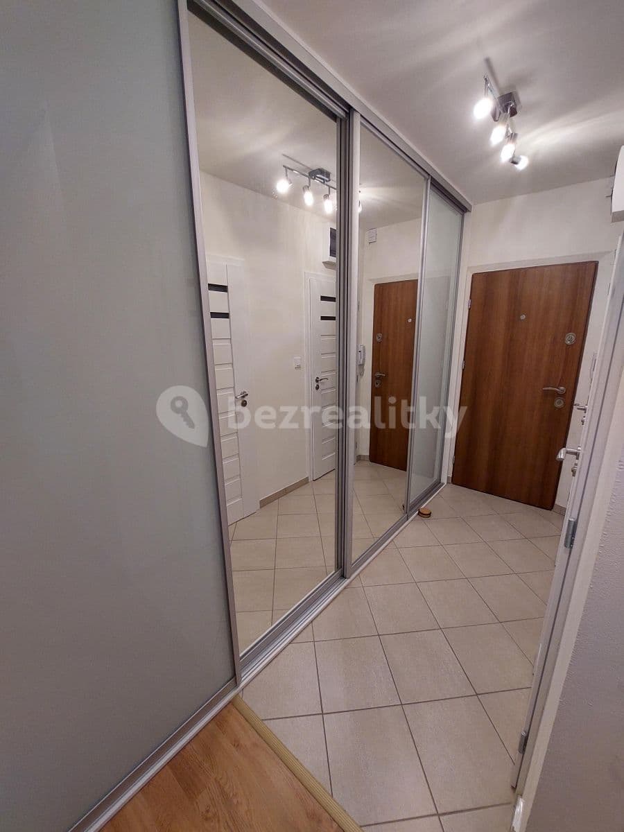 Prenájom bytu 2-izbový 44 m², Zvoncovitá, Praha, Praha Prenájom bytu 2-izbový 44 m², Zvoncovitá, Praha, Praha