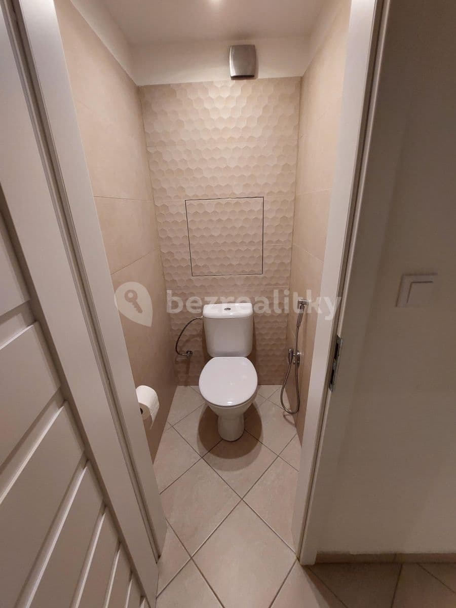 Prenájom bytu 2-izbový 44 m², Zvoncovitá, Praha, Praha Prenájom bytu 2-izbový 44 m², Zvoncovitá, Praha, Praha