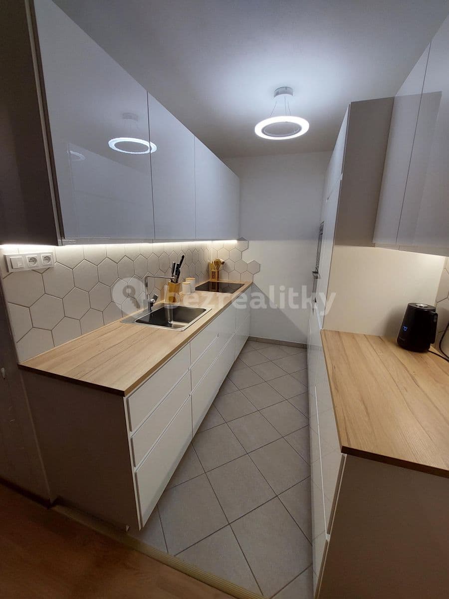 Prenájom bytu 2-izbový 44 m², Zvoncovitá, Praha, Praha Prenájom bytu 2-izbový 44 m², Zvoncovitá, Praha, Praha
