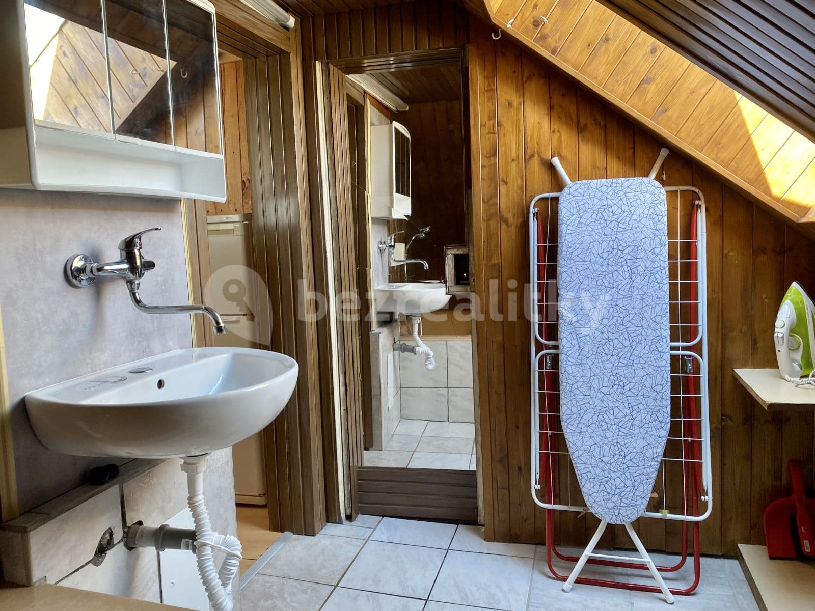 Prenájom bytu 2-izbový 35 m², Buštěhradská, Praha, Praha Prenájom bytu 2-izbový 35 m², Buštěhradská, Praha, Praha