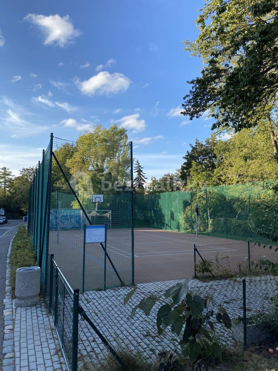 Prenájom bytu 2-izbový 35 m², Buštěhradská, Praha, Praha Prenájom bytu 2-izbový 35 m², Buštěhradská, Praha, Praha