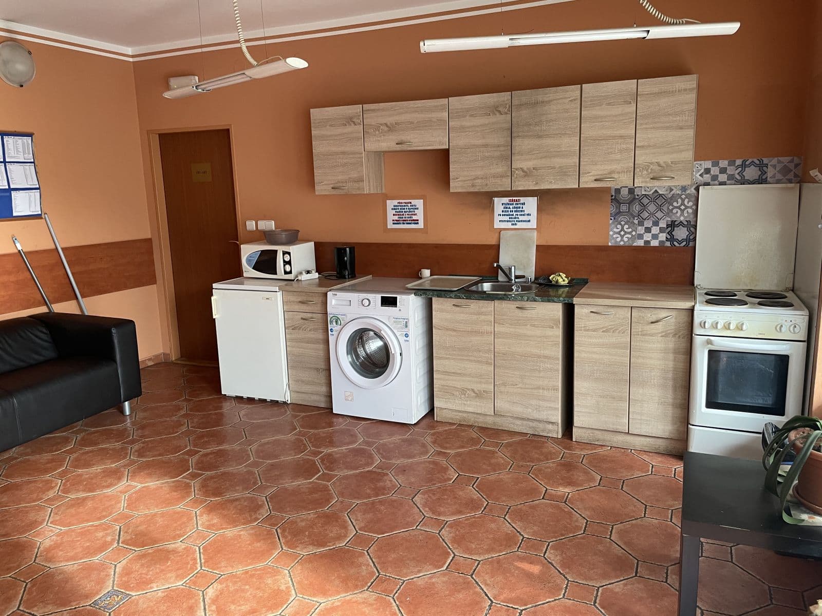 Prenájom bytu Garsoniéra 12 m², Bělohorská, Praha, Praha Prenájom bytu Garsoniéra 12 m², Bělohorská, Praha, Praha