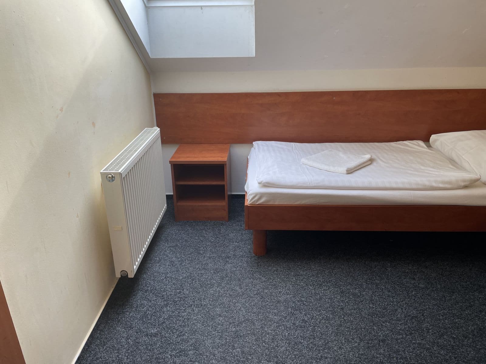 Prenájom bytu Garsoniéra 12 m², Bělohorská, Praha, Praha Prenájom bytu Garsoniéra 12 m², Bělohorská, Praha, Praha
