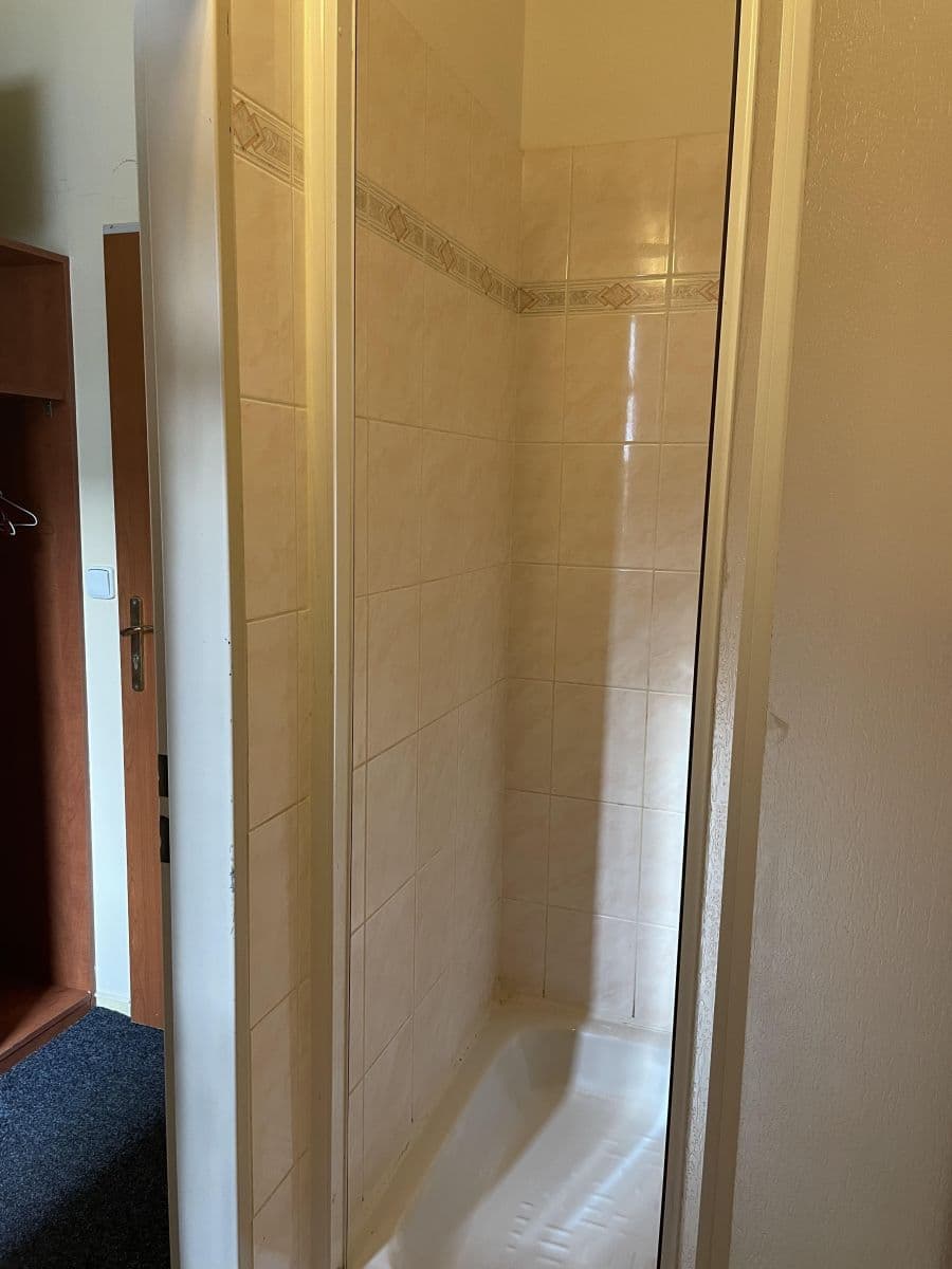 Prenájom bytu Garsoniéra 12 m², Bělohorská, Praha, Praha Prenájom bytu Garsoniéra 12 m², Bělohorská, Praha, Praha