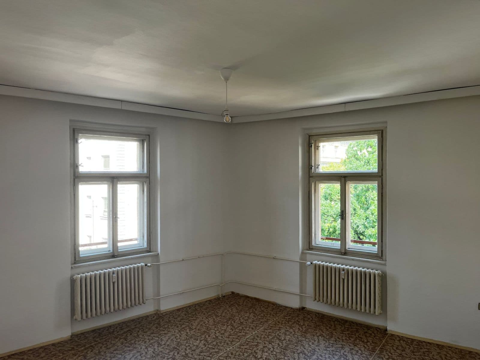 Prenájom bytu 2-izbový 75 m², Londýnská, Praha, Praha Prenájom bytu 2-izbový 75 m², Londýnská, Praha, Praha