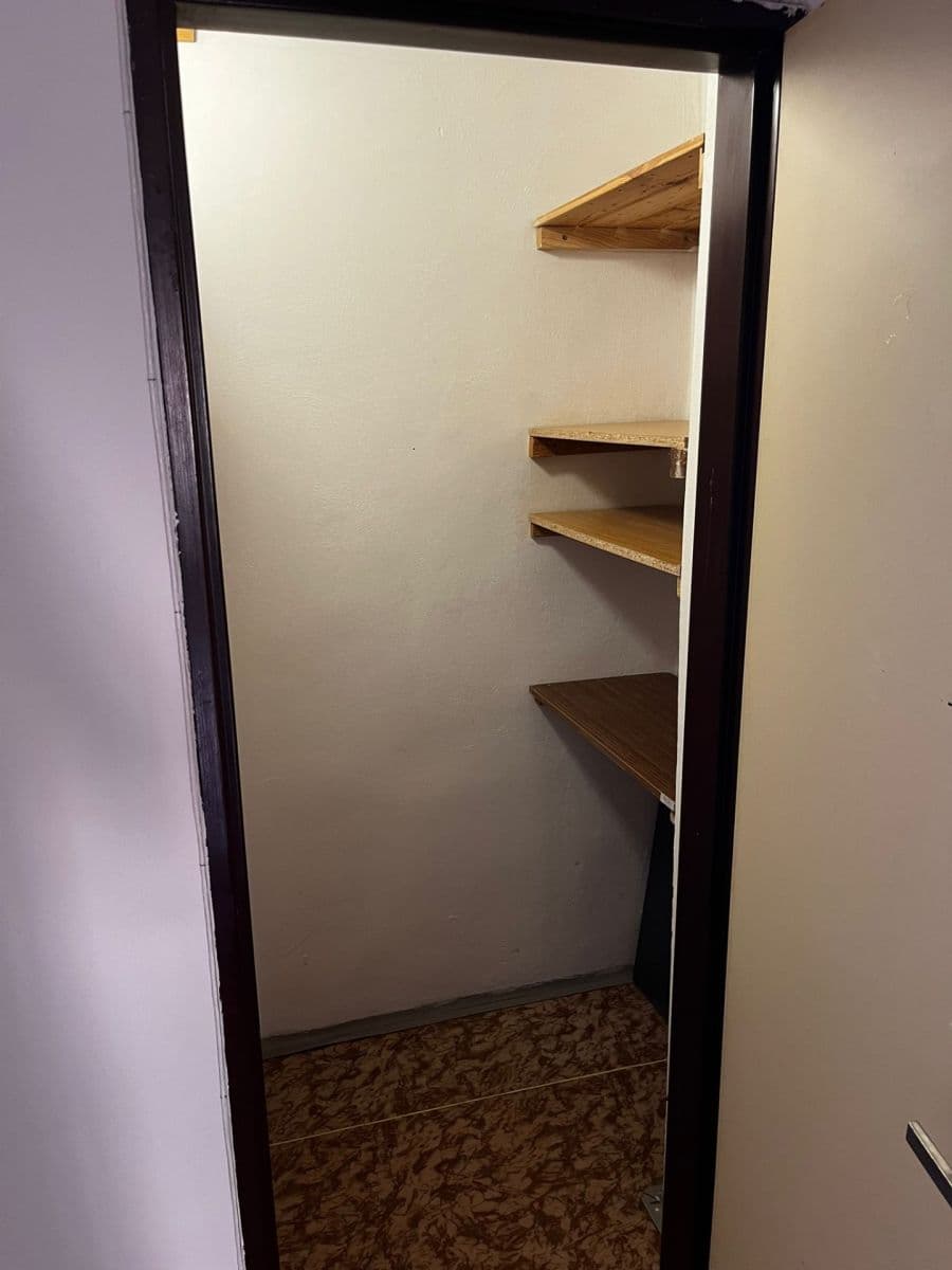 Prenájom bytu 2-izbový 75 m², Londýnská, Praha, Praha Prenájom bytu 2-izbový 75 m², Londýnská, Praha, Praha