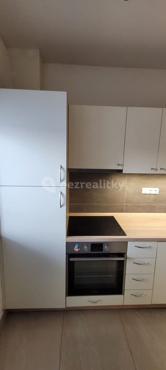 Prenájom bytu 1-izbový 40 m², V Hlinkách, Beroun, Středočeský kraj Prenájom bytu 1-izbový 40 m², V Hlinkách, Beroun, Středočeský kraj