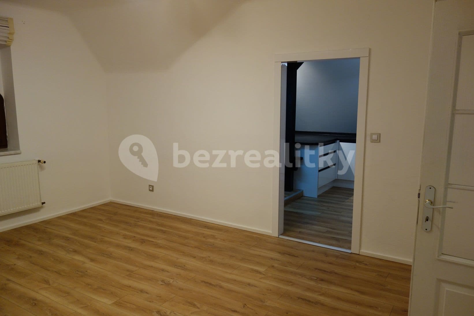 Prenájom bytu 3-izbový 90 m², U Háje, Praha, Praha Prenájom bytu 3-izbový 90 m², U Háje, Praha, Praha