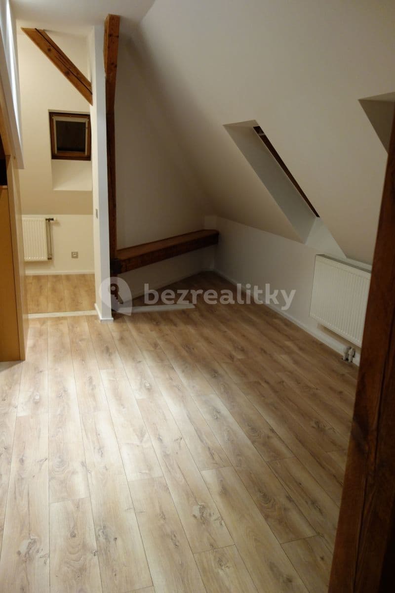 Prenájom bytu 3-izbový 90 m², U Háje, Praha, Praha Prenájom bytu 3-izbový 90 m², U Háje, Praha, Praha