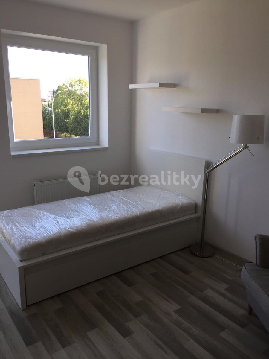Prenájom bytu 1-izbový 29 m², U Slovanky, Praha, Praha Prenájom bytu 1-izbový 29 m², U Slovanky, Praha, Praha