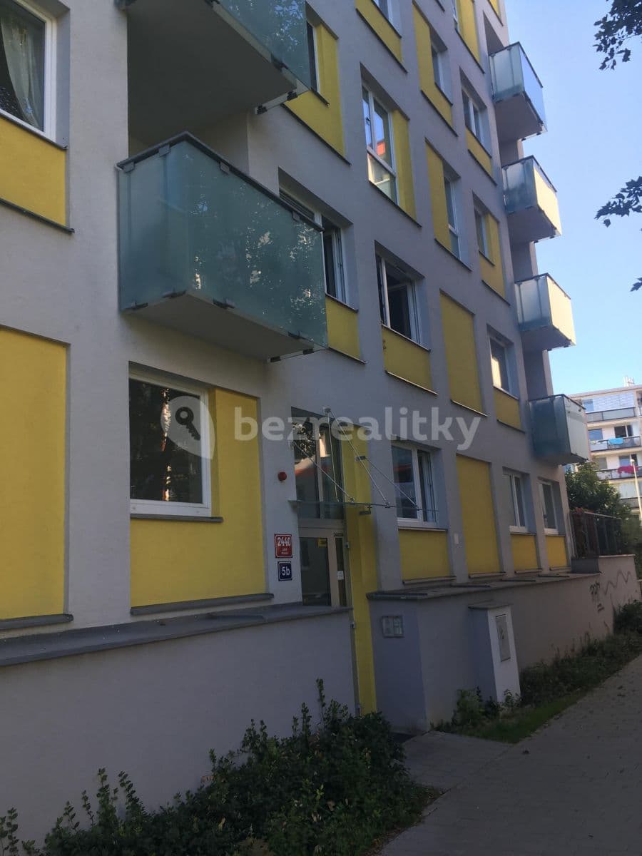 Prenájom bytu 1-izbový 29 m², U Slovanky, Praha, Praha Prenájom bytu 1-izbový 29 m², U Slovanky, Praha, Praha