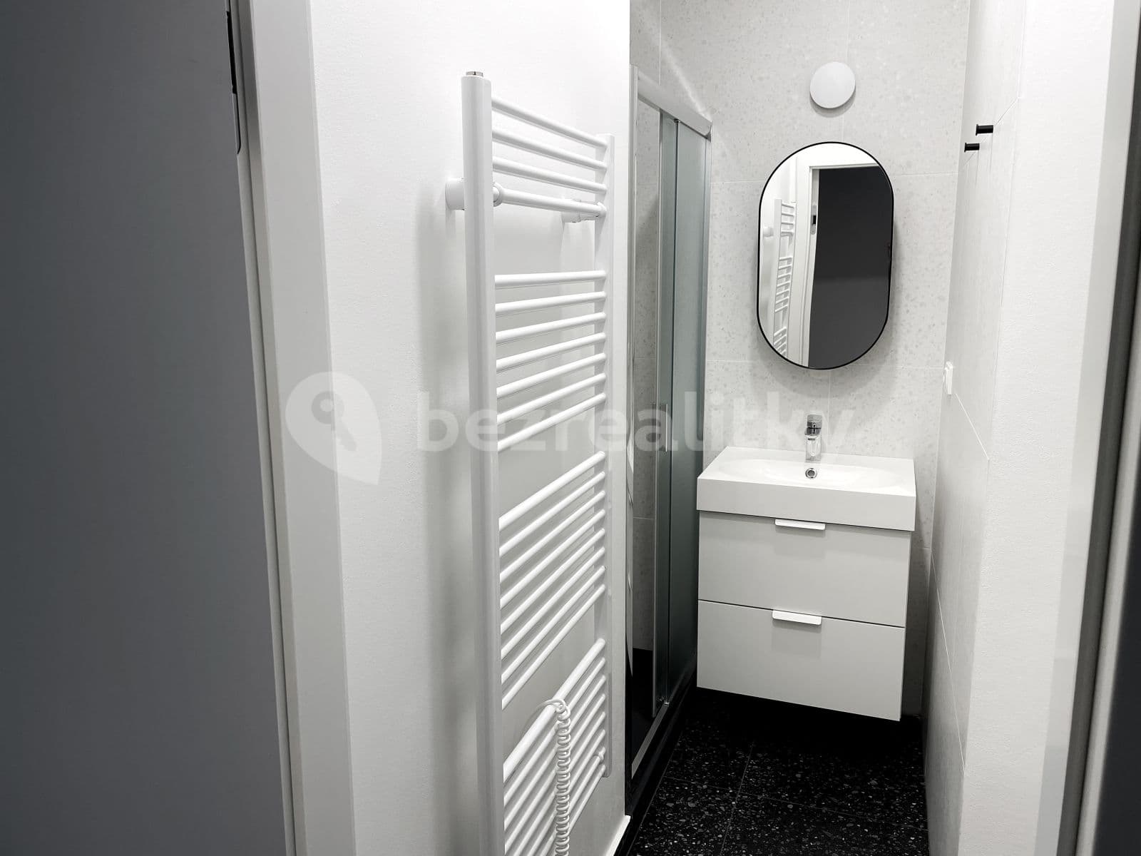 Prenájom bytu Garsoniéra 29 m², U Družstva Ideál, Praha, Praha Prenájom bytu Garsoniéra 29 m², U Družstva Ideál, Praha, Praha