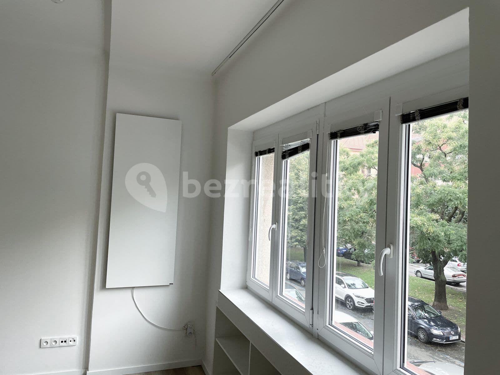 Prenájom bytu Garsoniéra 29 m², U Družstva Ideál, Praha, Praha Prenájom bytu Garsoniéra 29 m², U Družstva Ideál, Praha, Praha