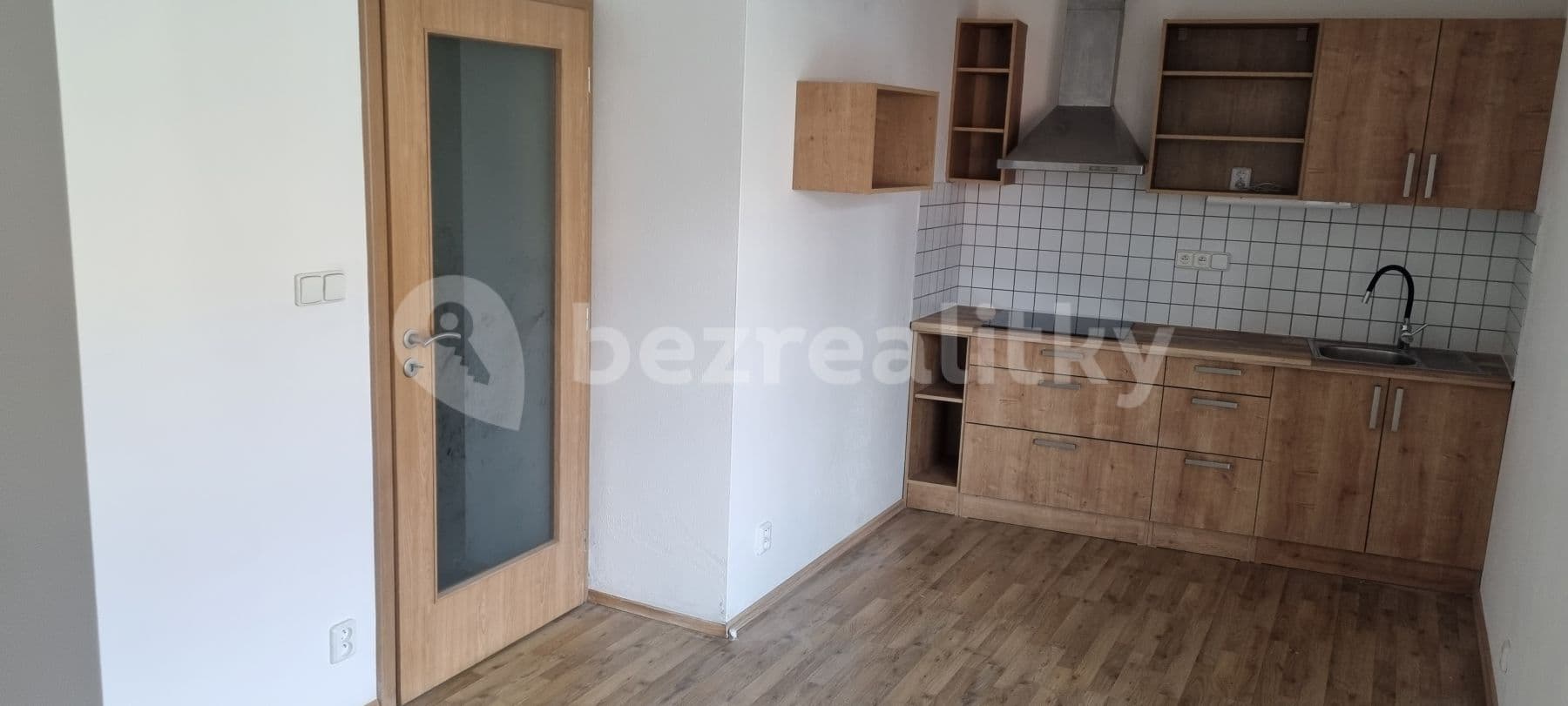 Prenájom bytu 1-izbový 37 m², Klapkova, Praha, Praha Prenájom bytu 1-izbový 37 m², Klapkova, Praha, Praha