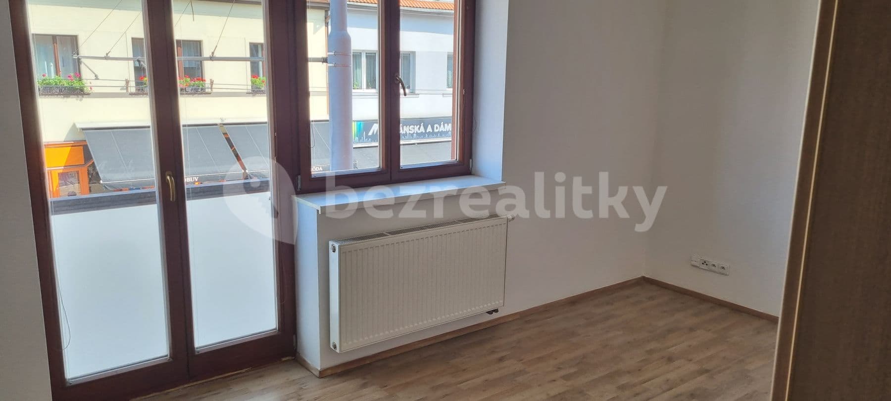 Prenájom bytu 1-izbový 37 m², Klapkova, Praha, Praha Prenájom bytu 1-izbový 37 m², Klapkova, Praha, Praha